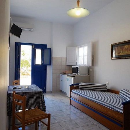 Evgenia Rooms And Apartments Folégandros Zewnętrze zdjęcie