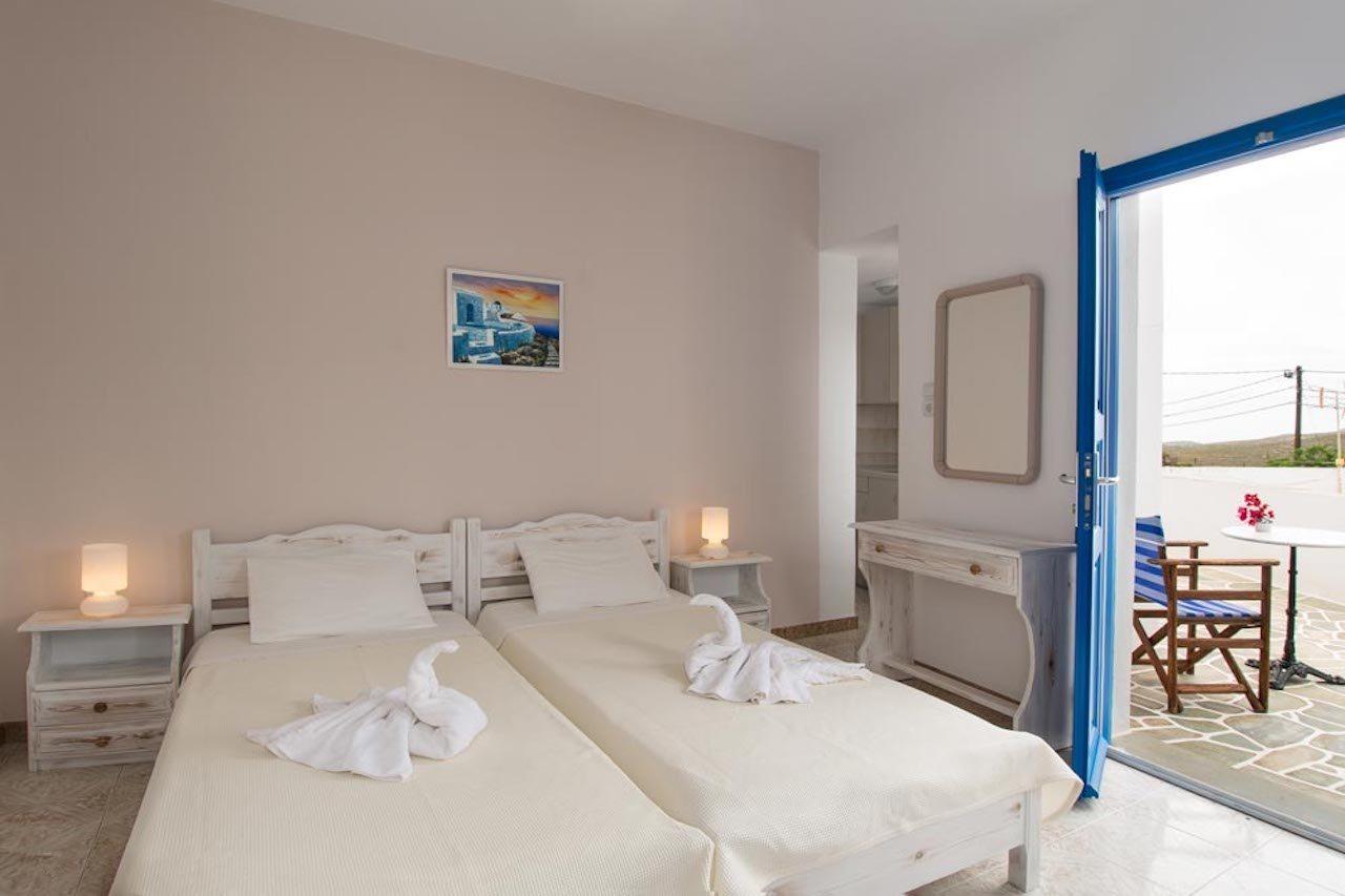 Evgenia Rooms And Apartments Folégandros Zewnętrze zdjęcie