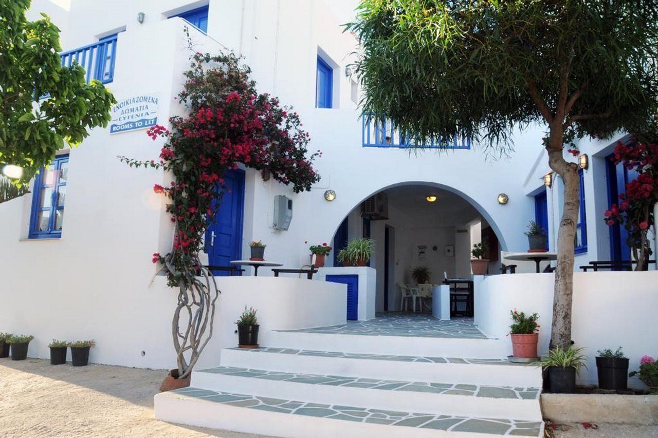 Evgenia Rooms And Apartments Folégandros Zewnętrze zdjęcie