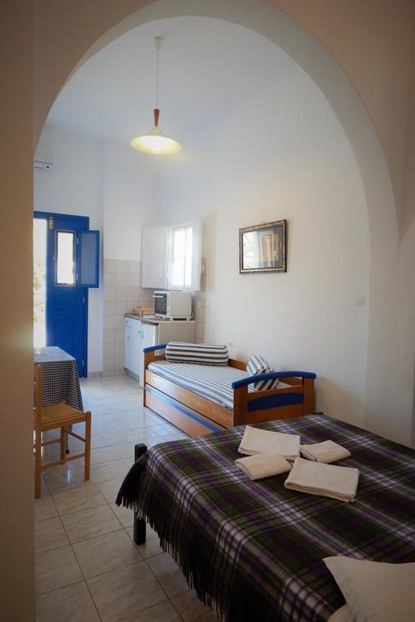 Evgenia Rooms And Apartments Folégandros Zewnętrze zdjęcie
